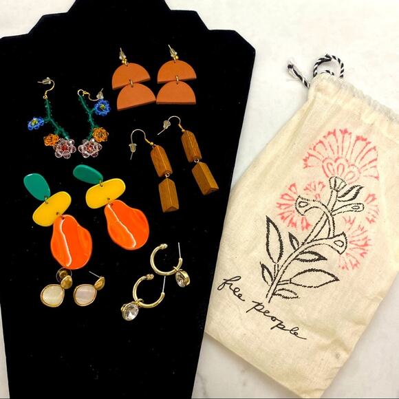 Free People Earrings 6pc bundle lot Bohemian boho festival w Dustbag Dangle - Picture 1 of 3